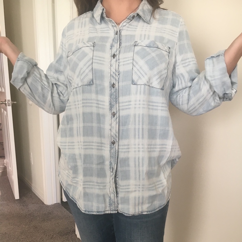 Ladies button up blouse